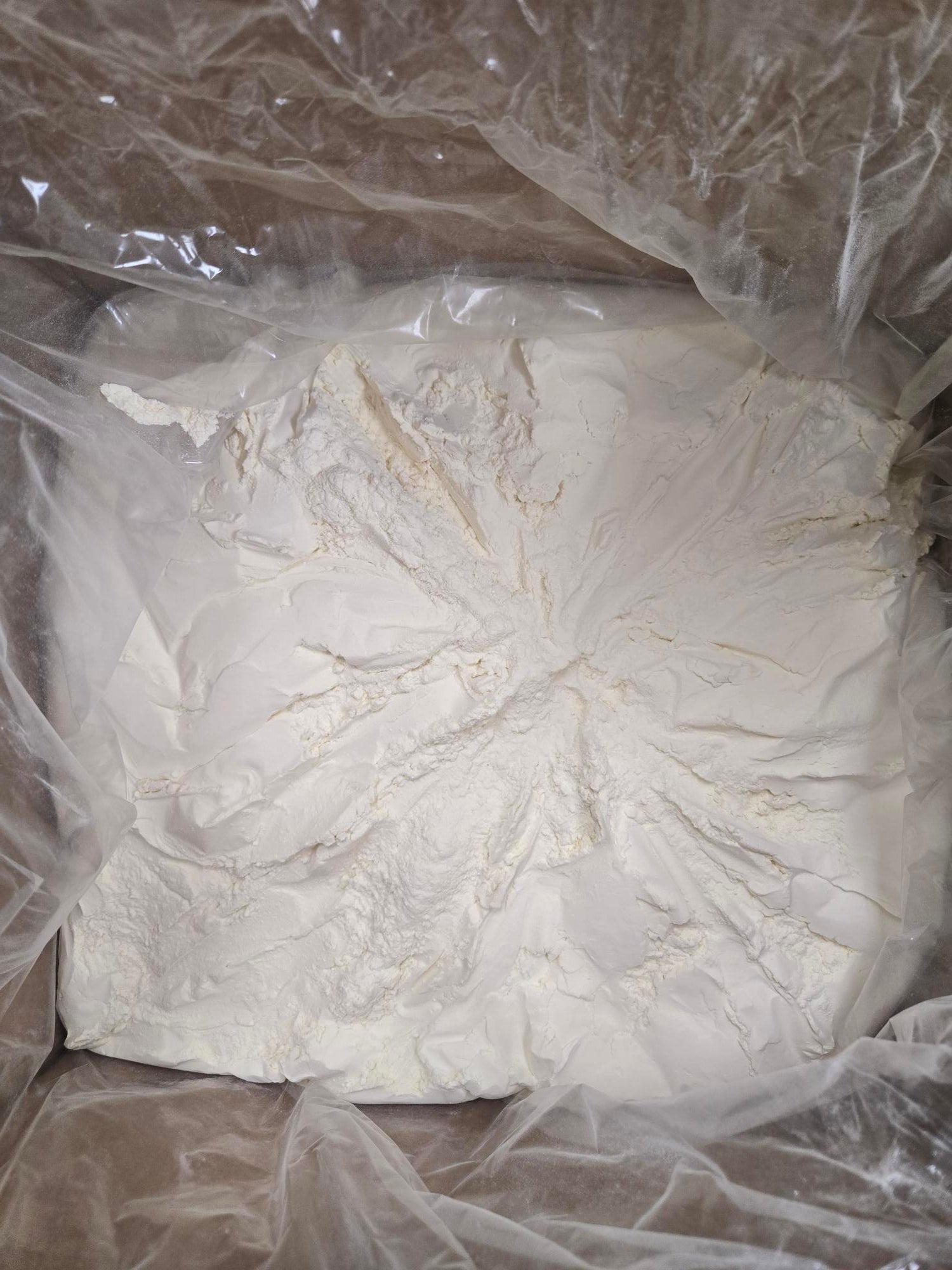 Polycril, Polishing powder for acrylics, resins, and flexible materials / 1 Box / 25 Pounds.